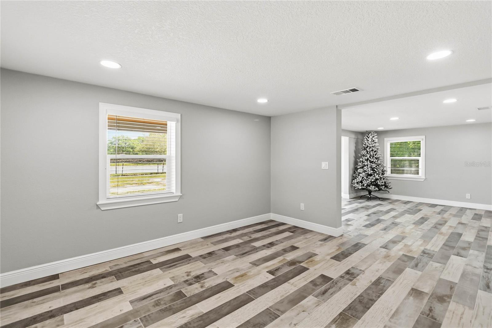 LOS TERRANOS - Residential