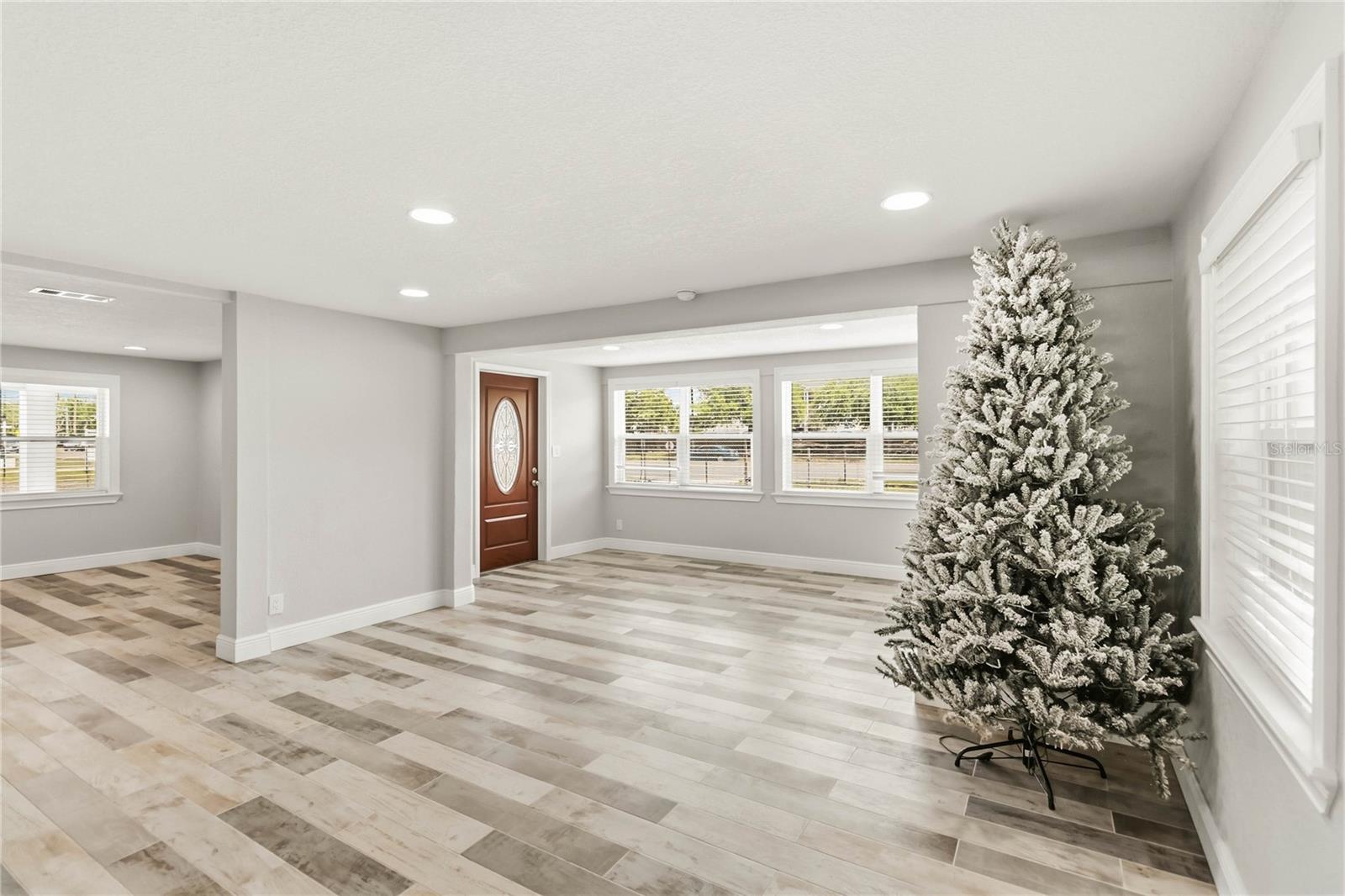 LOS TERRANOS - Residential