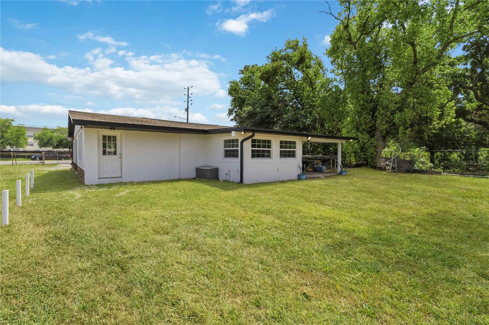 LOS TERRANOS - Residential