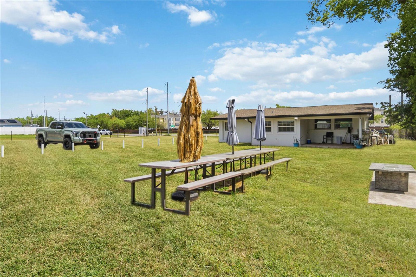 LOS TERRANOS - Residential