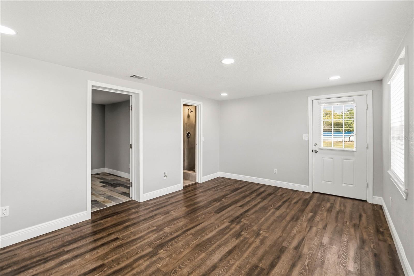 LOS TERRANOS - Residential