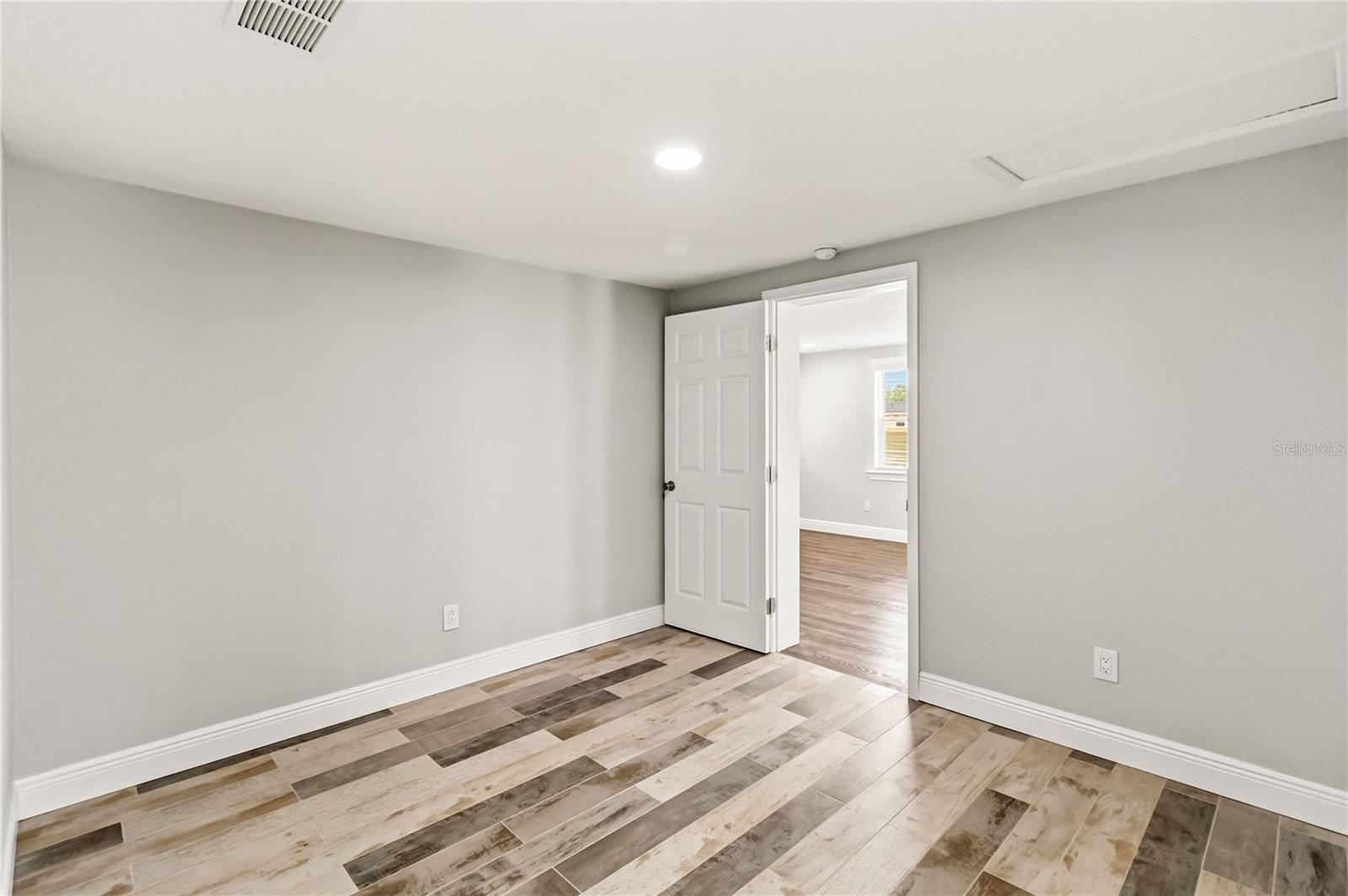 LOS TERRANOS - Residential