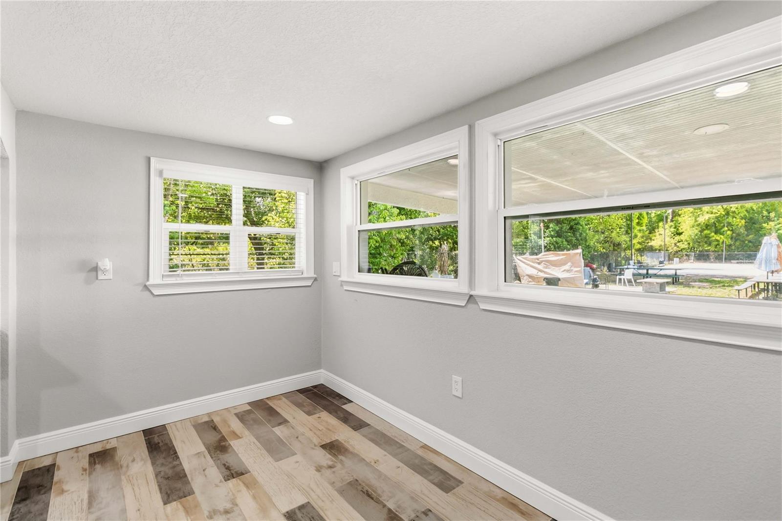 LOS TERRANOS - Residential