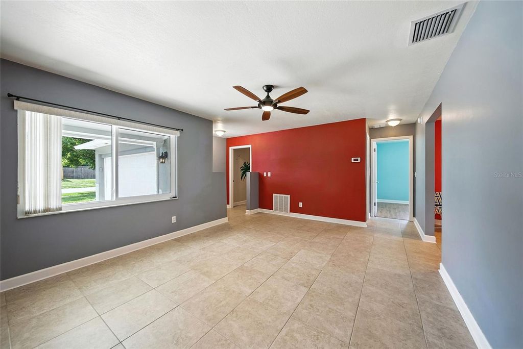 Photo of 1715 Cromwell Drive, Tarpon Springs, FL 34689 (MLS # W7878700)