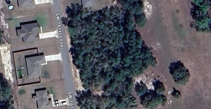 .34 Acres ready for your dream home or investment. Beautiful private retreat with easy access to Hwy. 484, SR-200, and I-75. Come with your ideas or bring your builder.