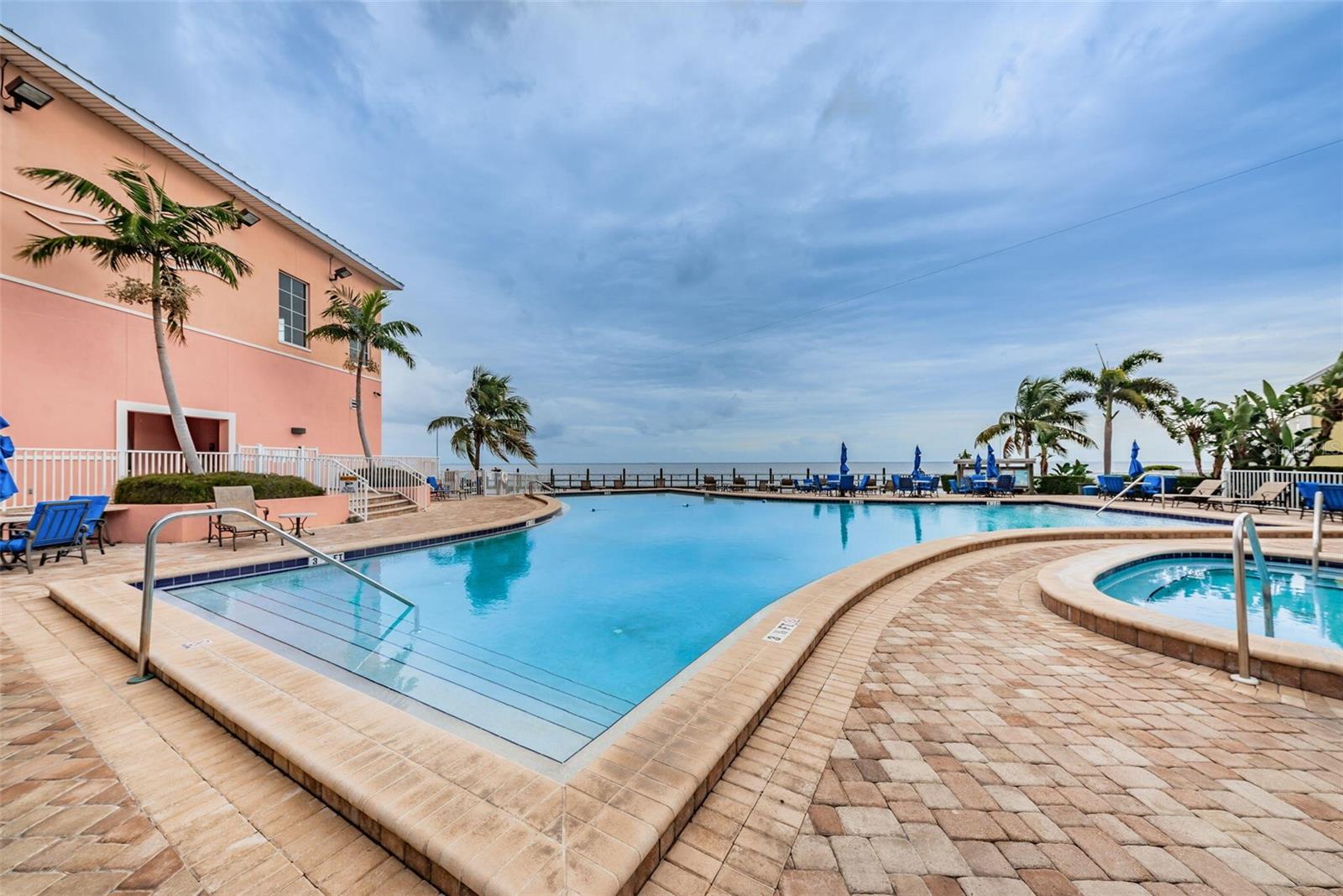 WATERSIDE AT COQUINA KEY SOUTH - Residential