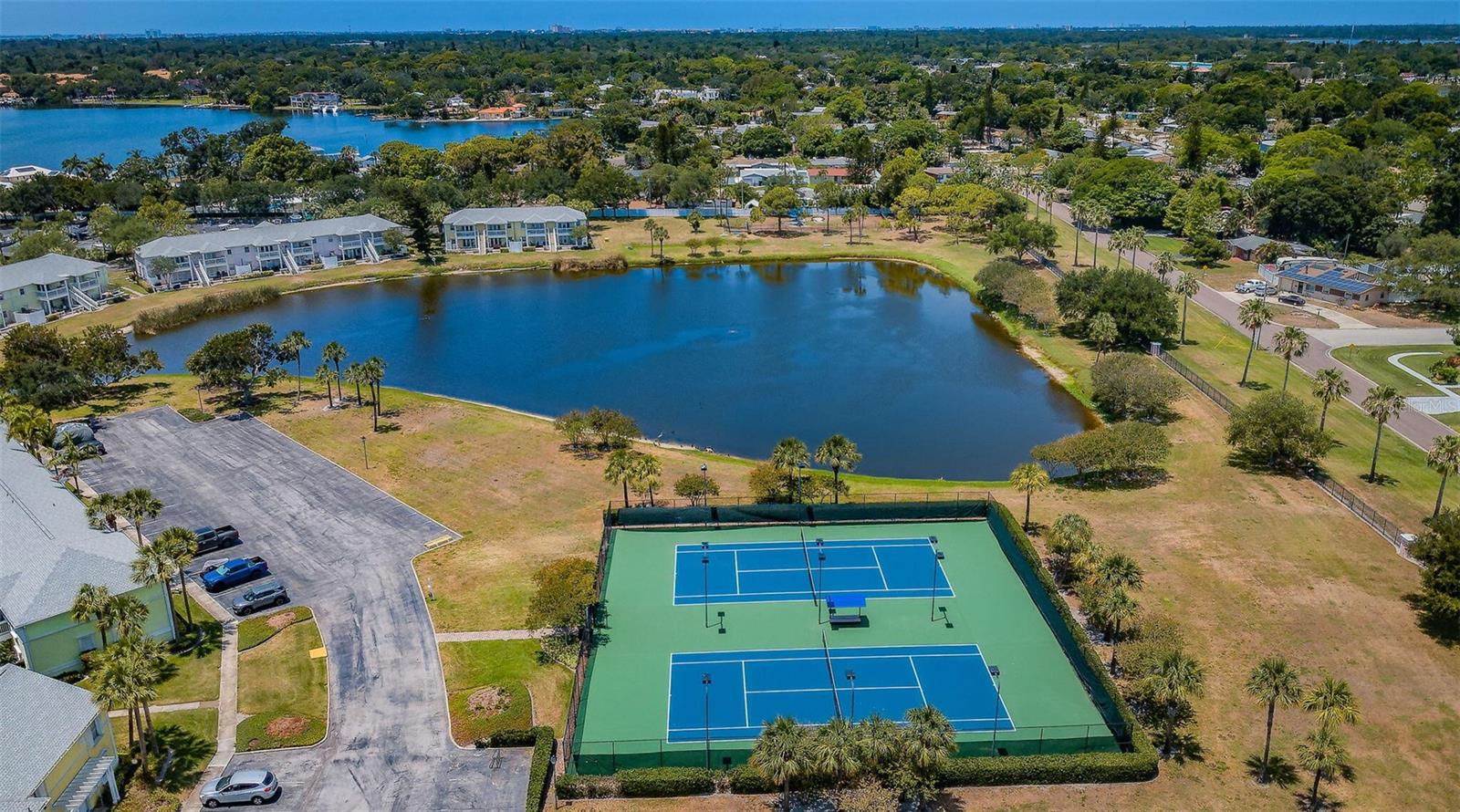 WATERSIDE AT COQUINA KEY SOUTH - Residential