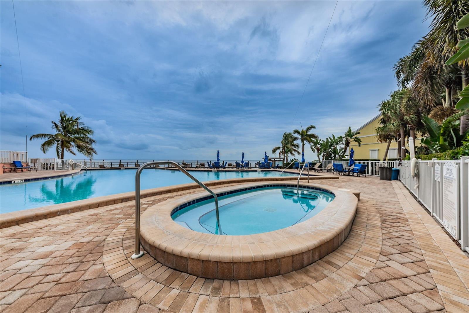 WATERSIDE AT COQUINA KEY SOUTH - Residential