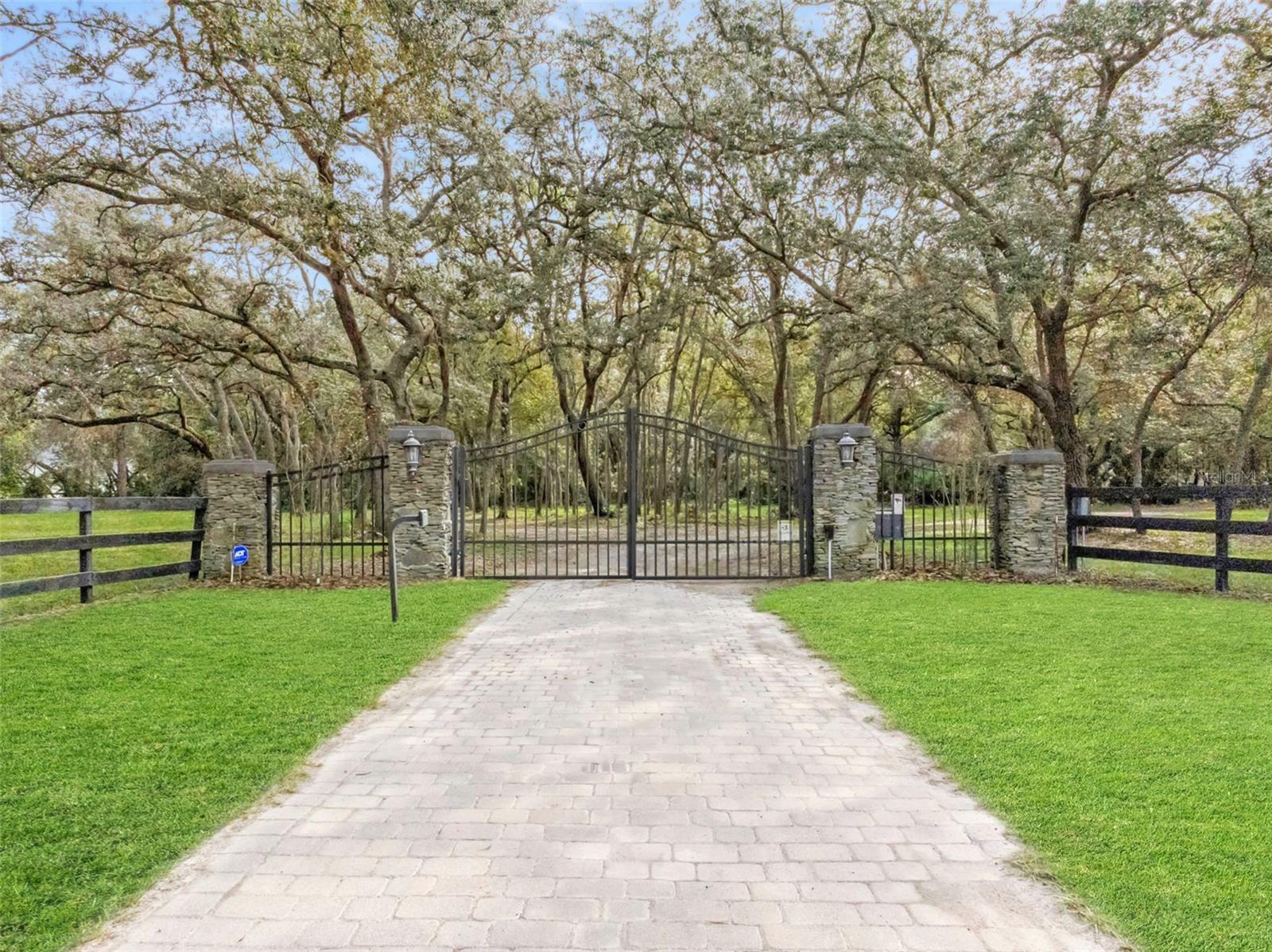 CURRYVILLE WOODS - Residential