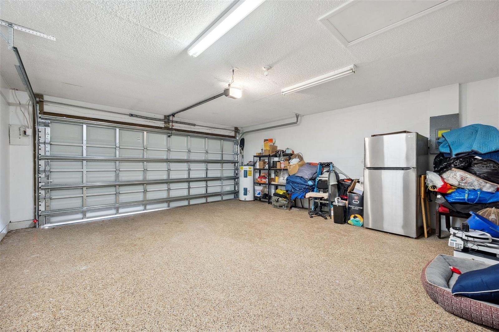 CENTRE LAKE - Residential