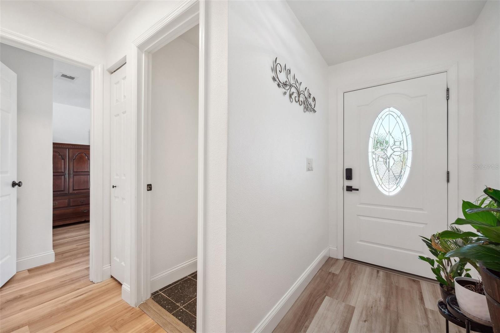 CENTRE LAKE - Residential