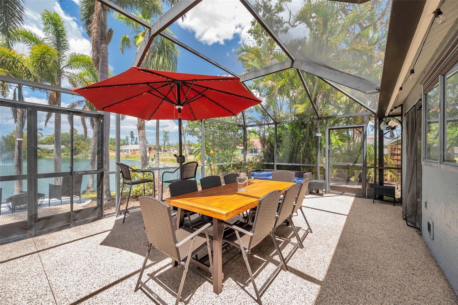 CENTRE LAKE - Residential