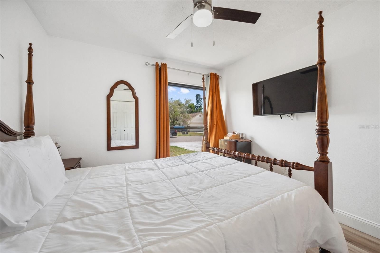 CENTRE LAKE - Residential