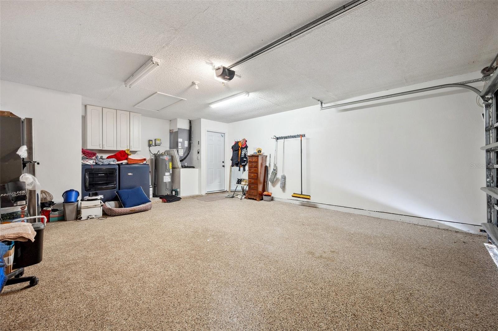 CENTRE LAKE - Residential