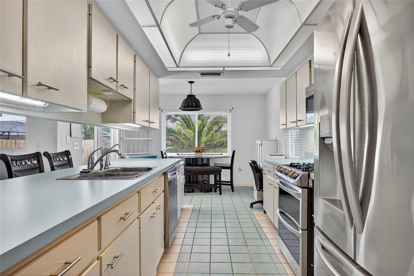 SOUTH VENICE - Residential