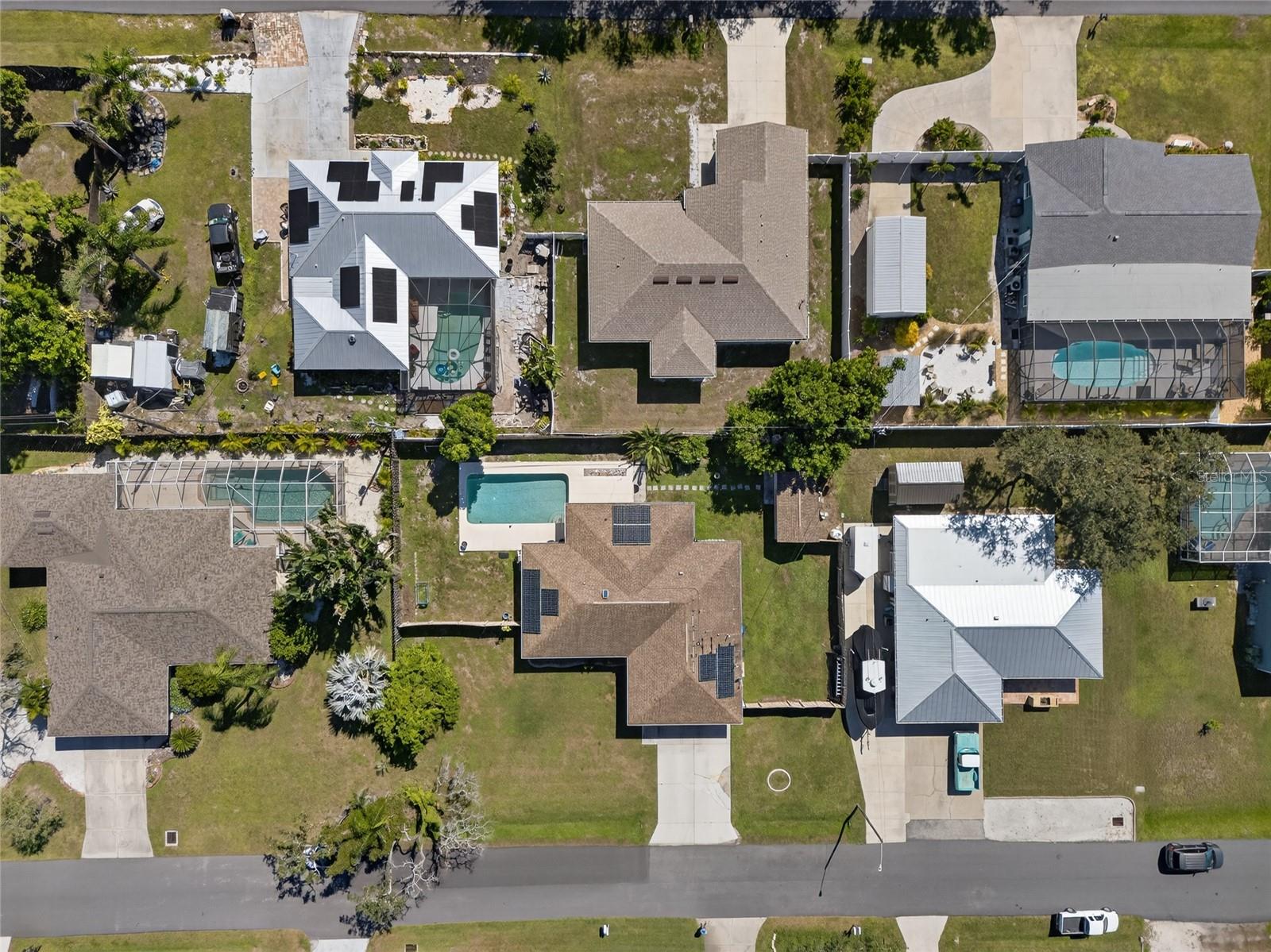 SOUTH VENICE - Residential