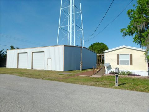 Photo of 1017 1st Street, Okeechobee, FL 34974 (MLS # OK225028)