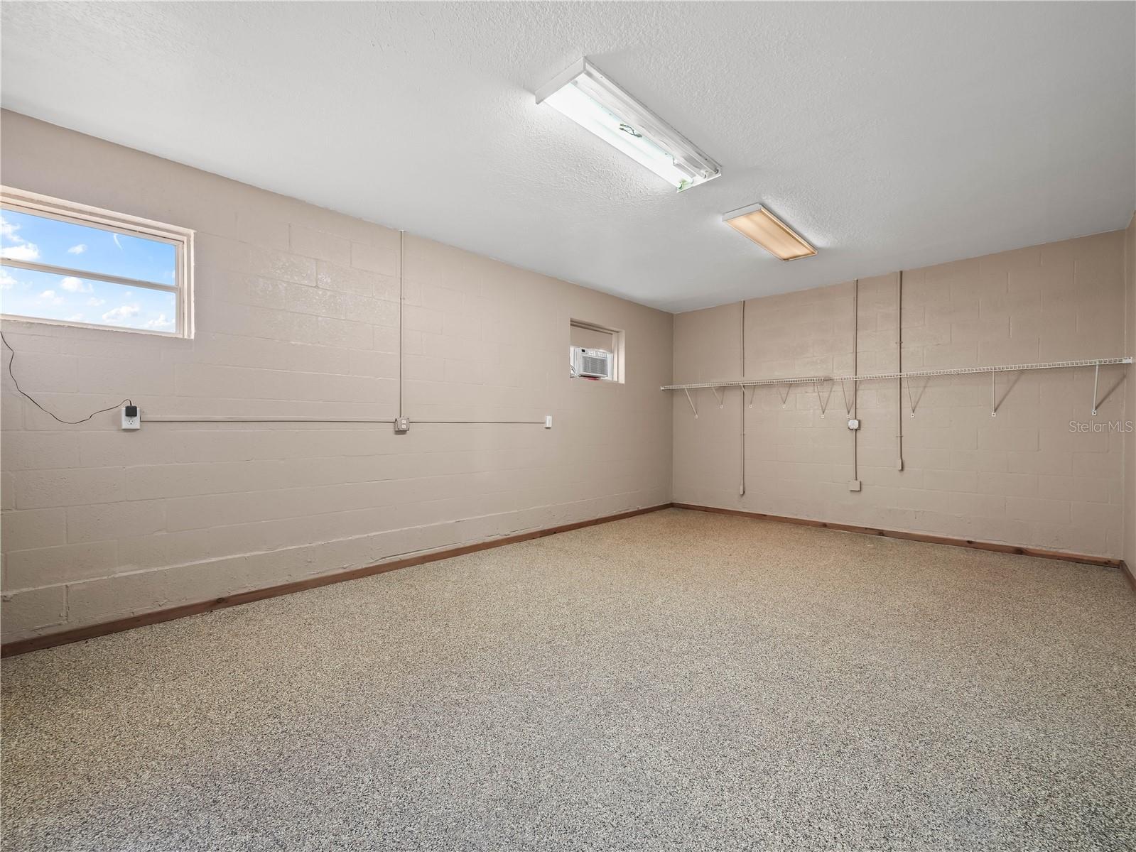 LAKEWOOD ACRES - Residential