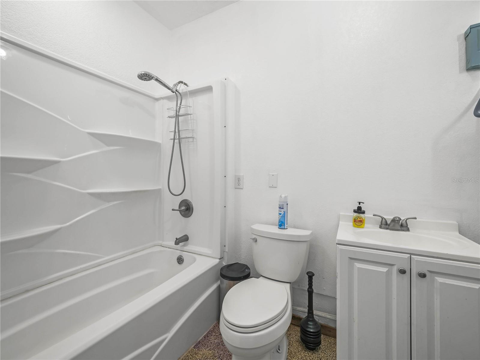 LAKEWOOD ACRES - Residential