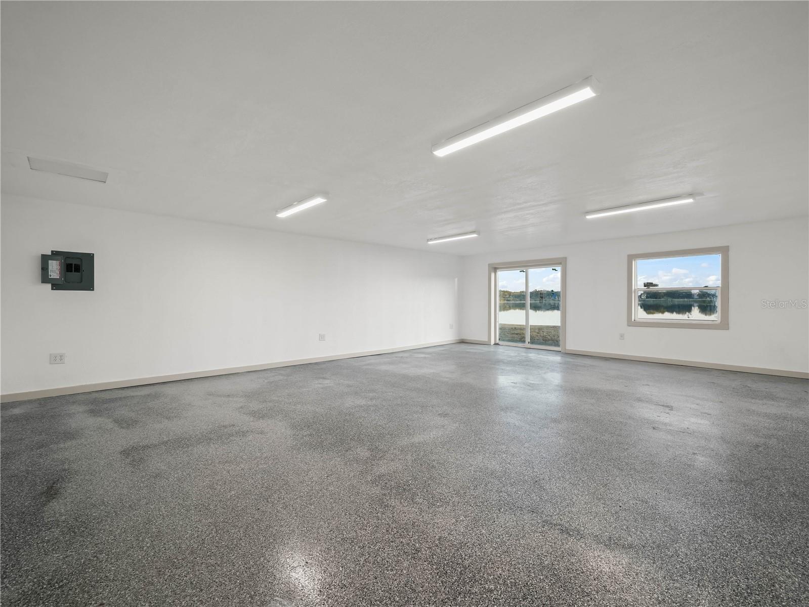 LAKEWOOD ACRES - Residential