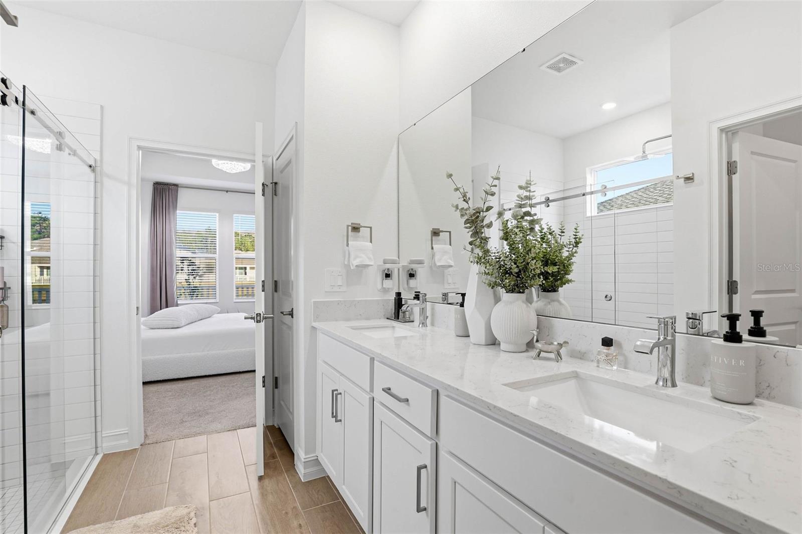 PEARL ESTATES - Residential