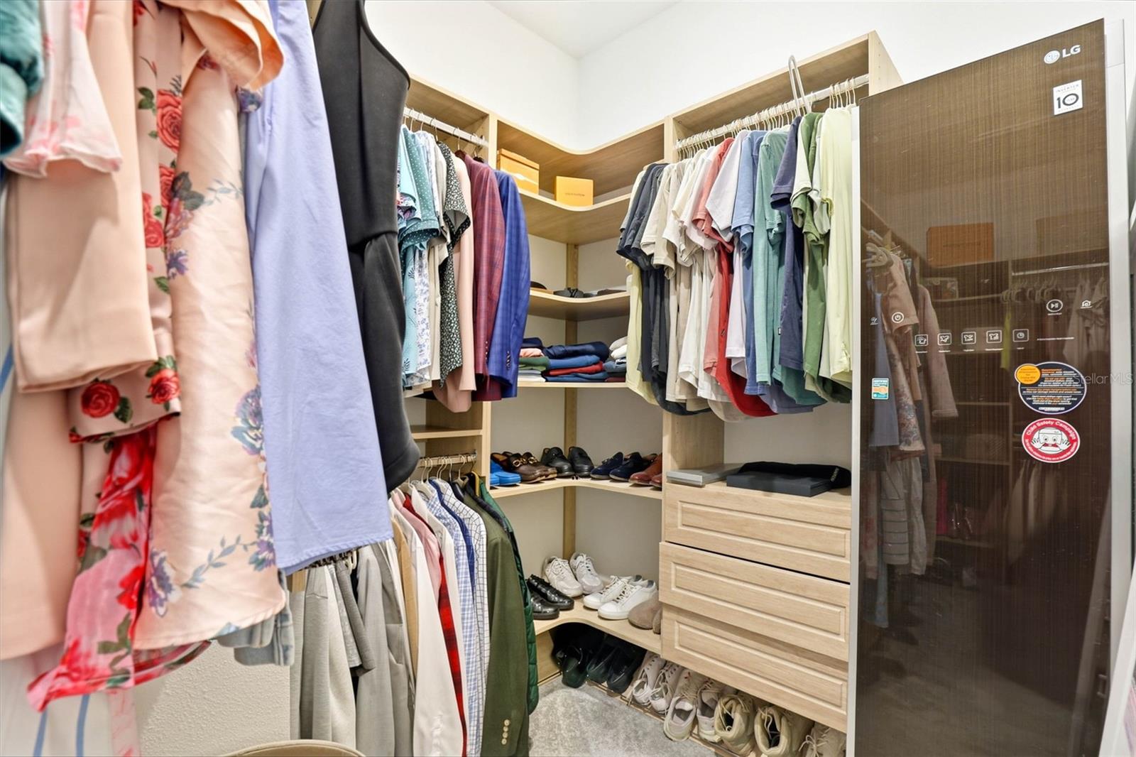 PEARL ESTATES - Residential