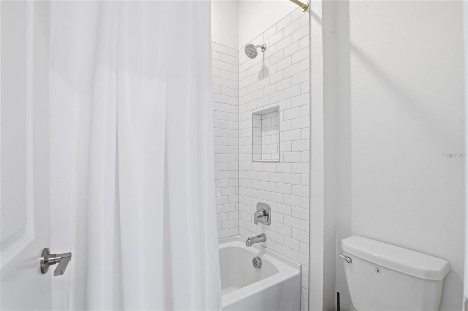 PEARL ESTATES - Residential