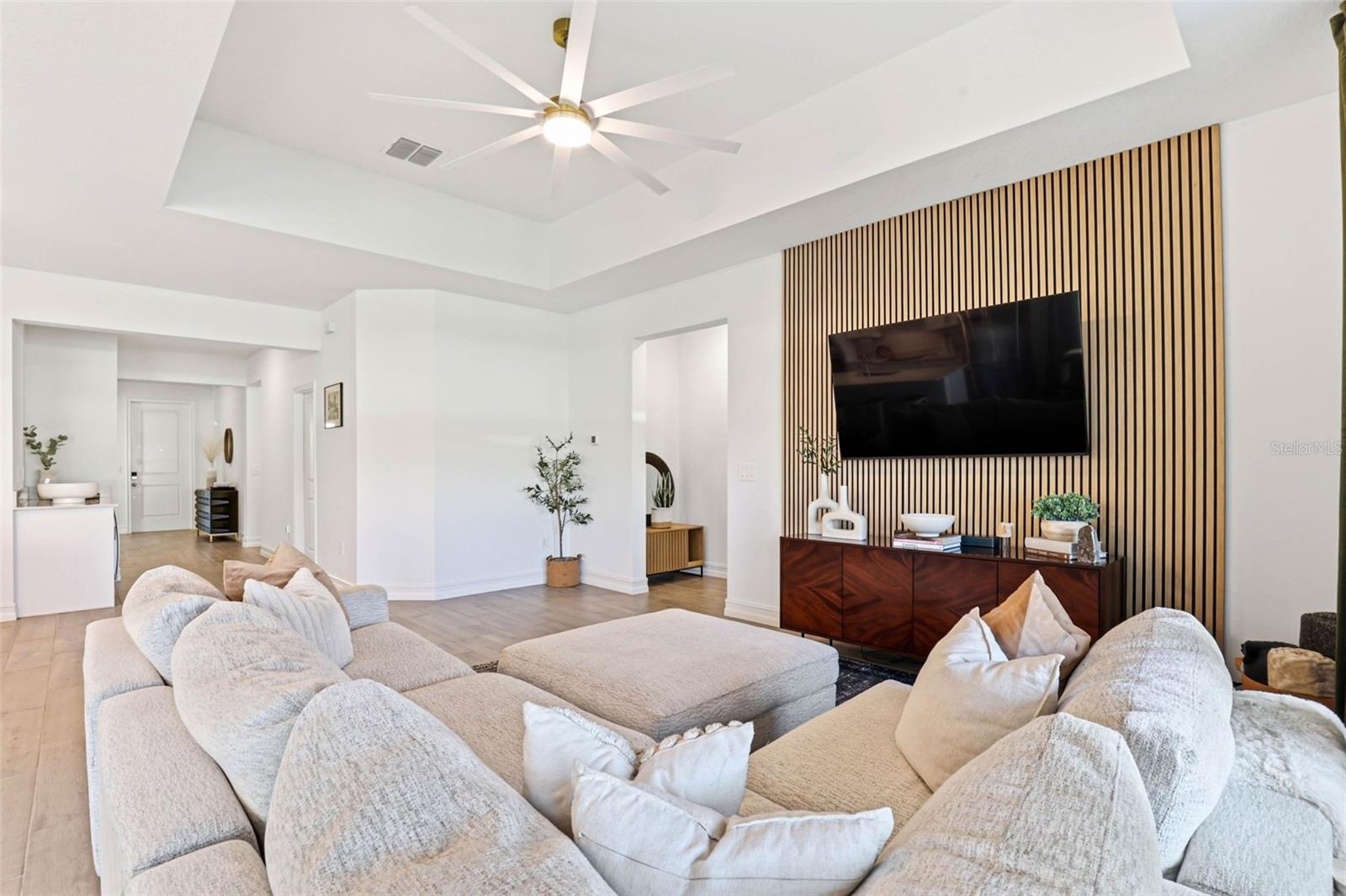 PEARL ESTATES - Residential