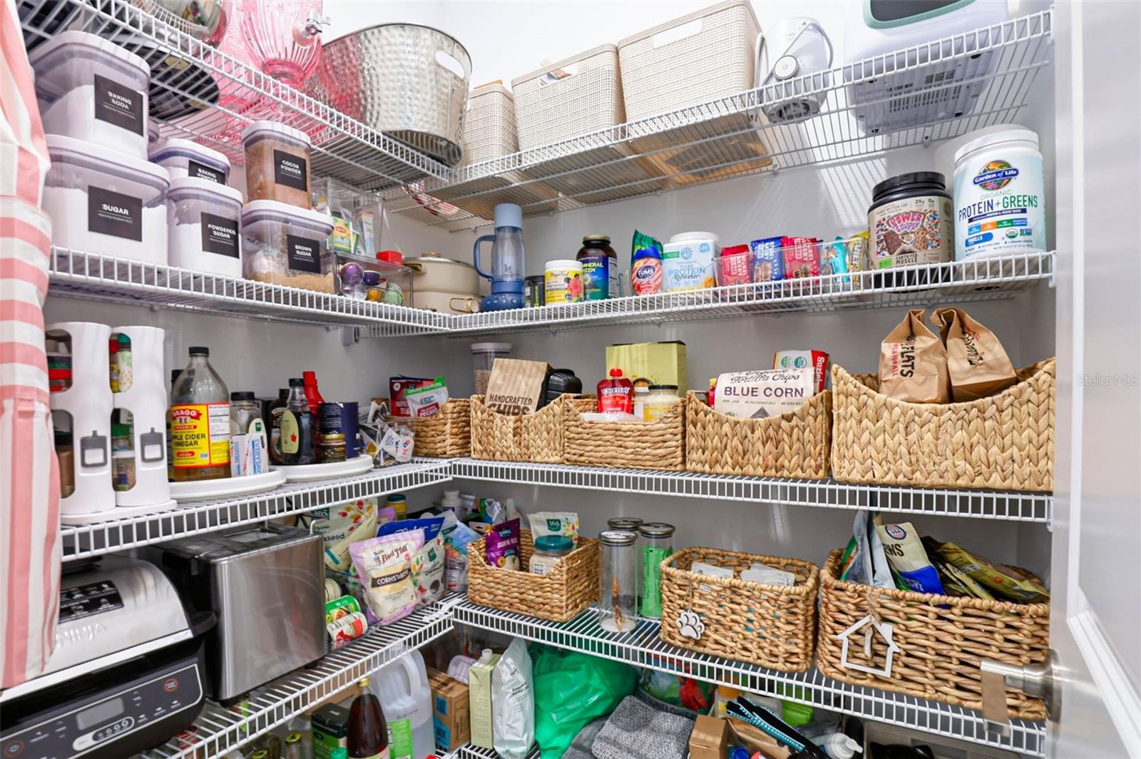 PEARL ESTATES - Residential