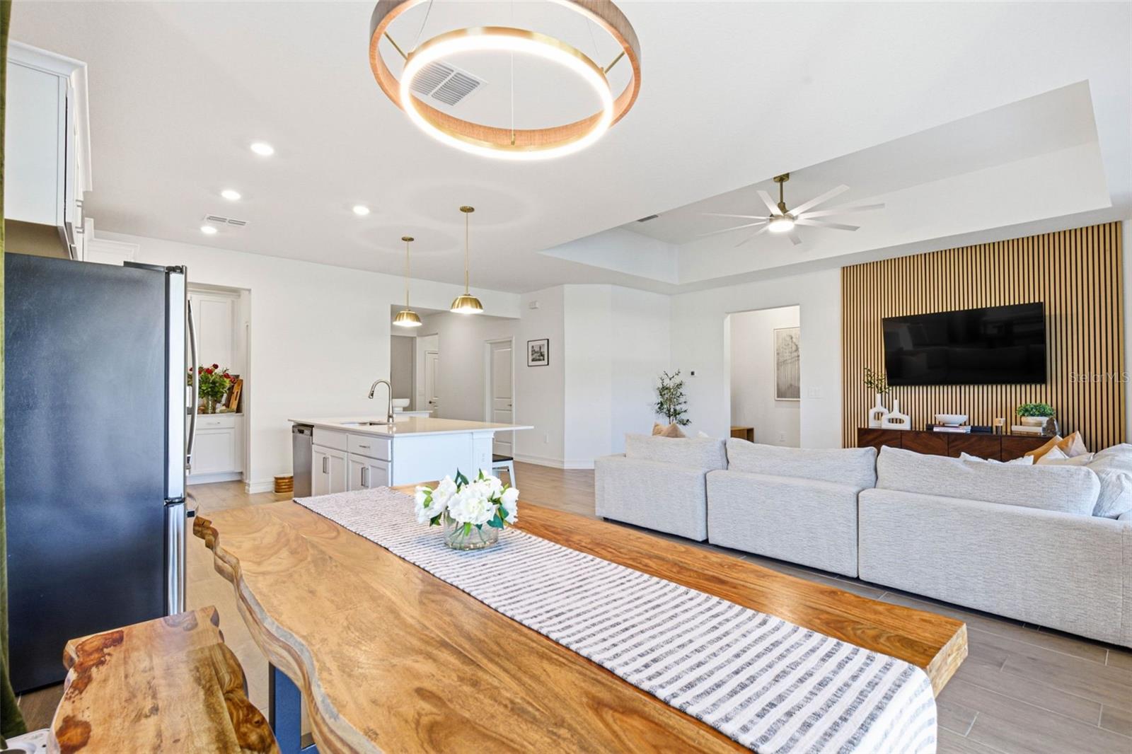 PEARL ESTATES - Residential