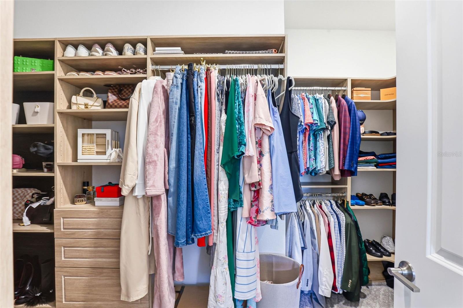 PEARL ESTATES - Residential