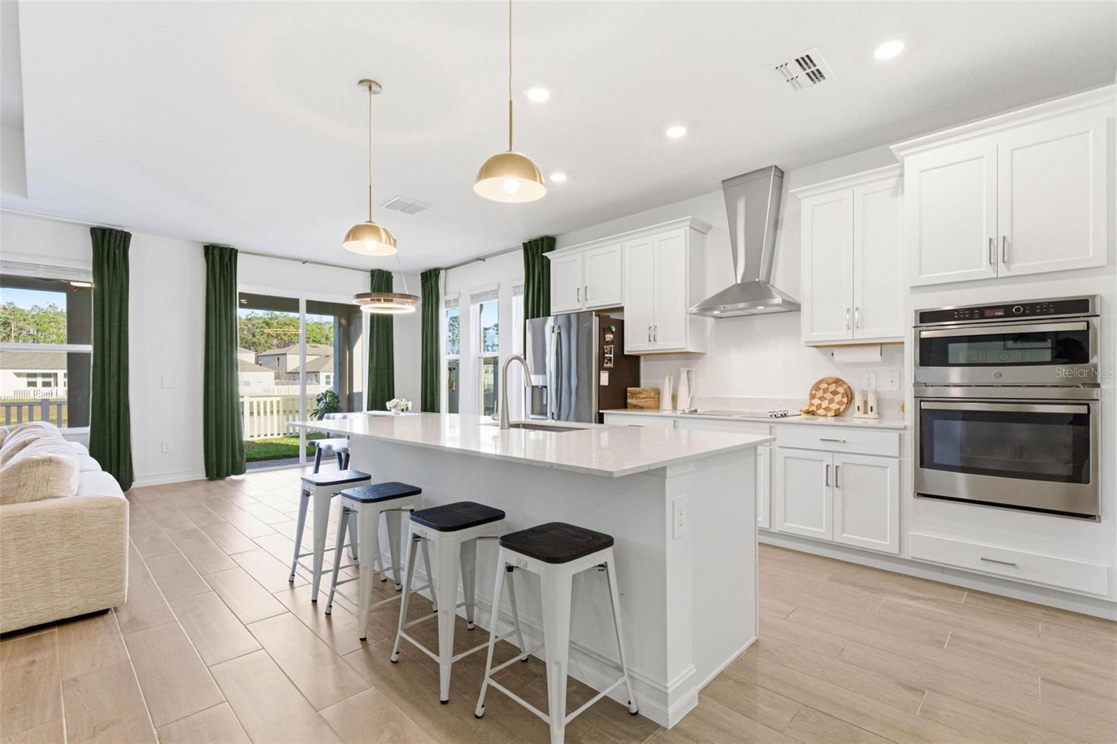 PEARL ESTATES - Residential