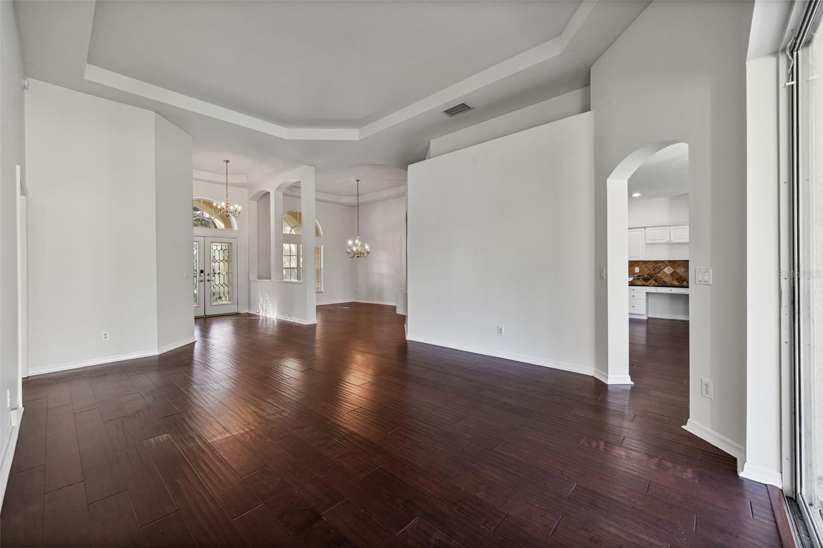 KENSINGTON ESTATES - Residential