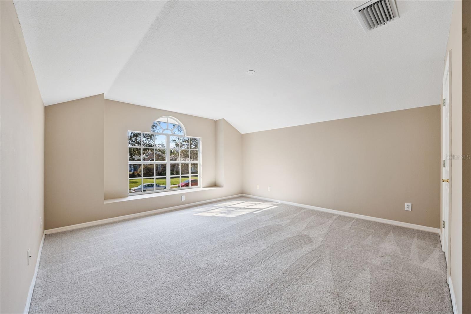 KENSINGTON ESTATES - Residential