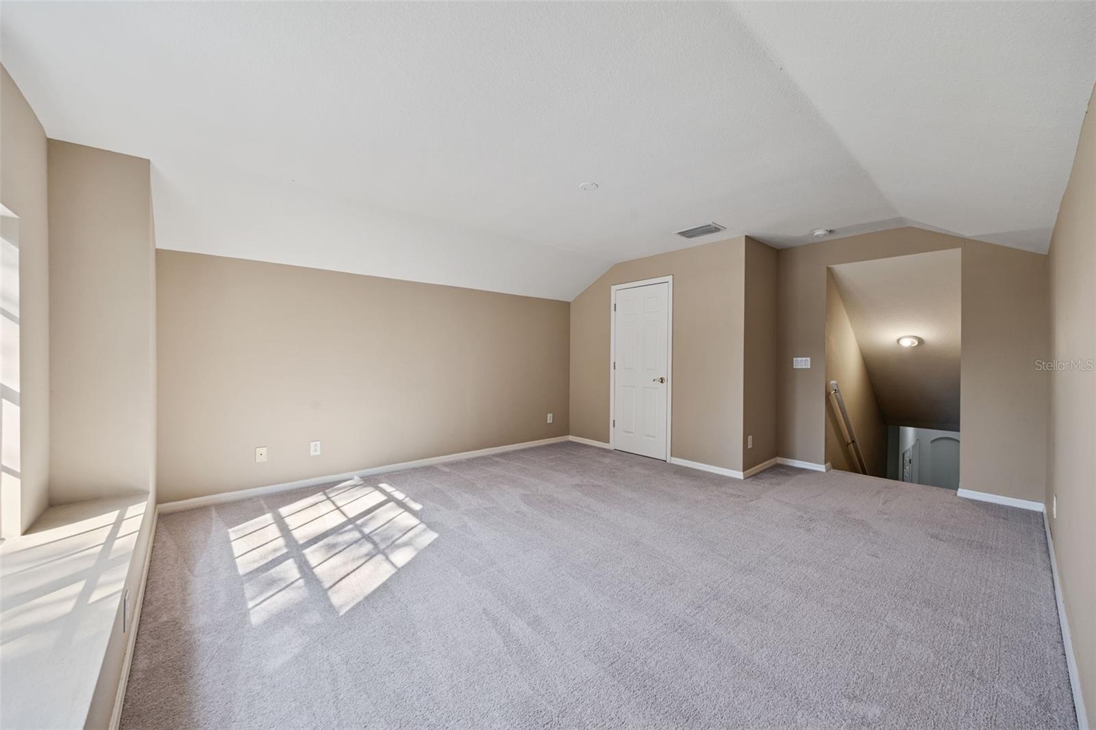 KENSINGTON ESTATES - Residential