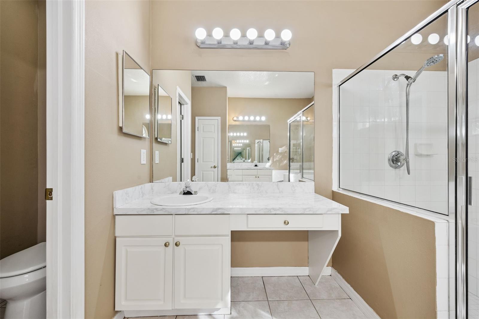 KENSINGTON ESTATES - Residential