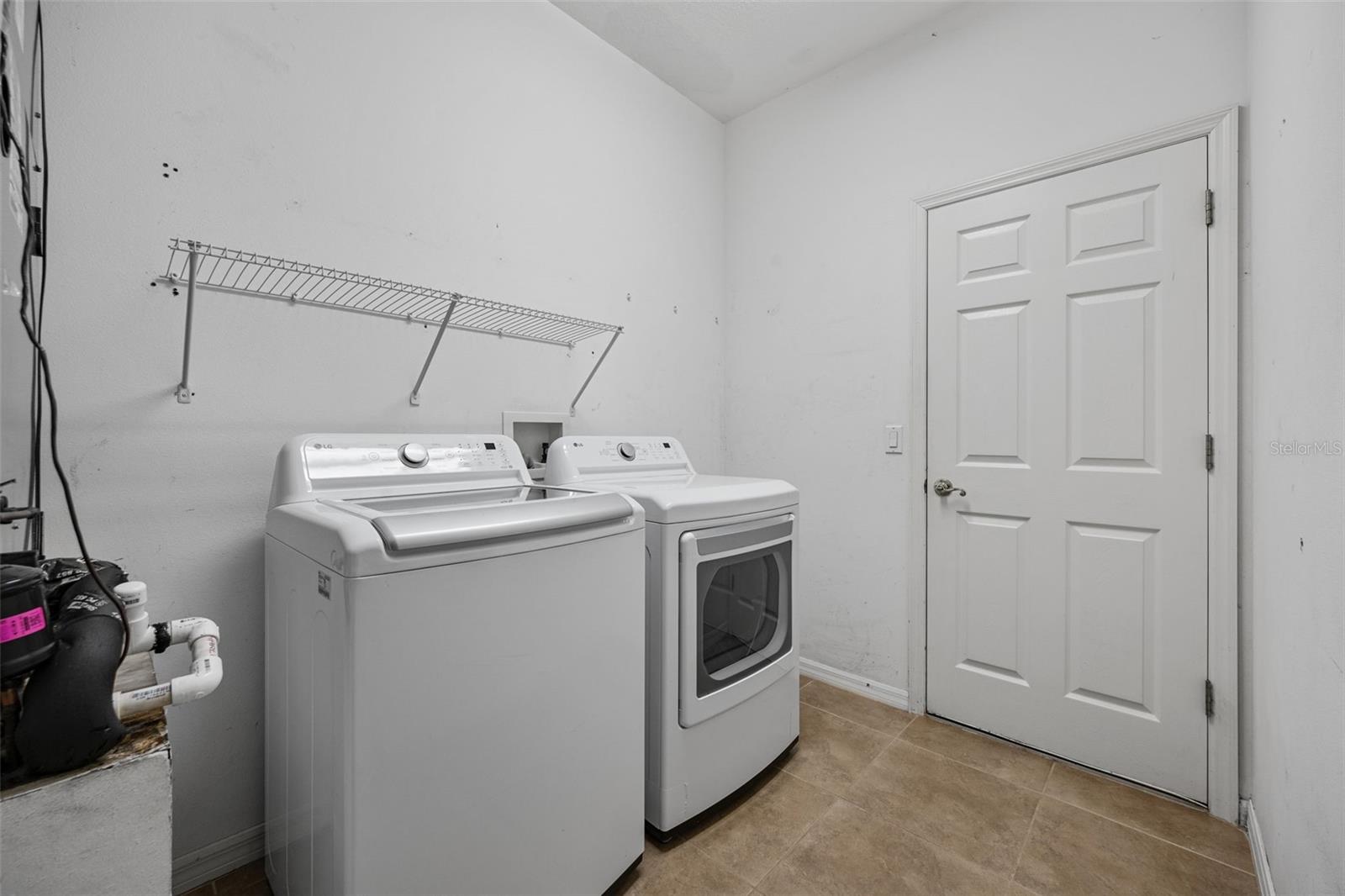 KENSINGTON ESTATES - Residential