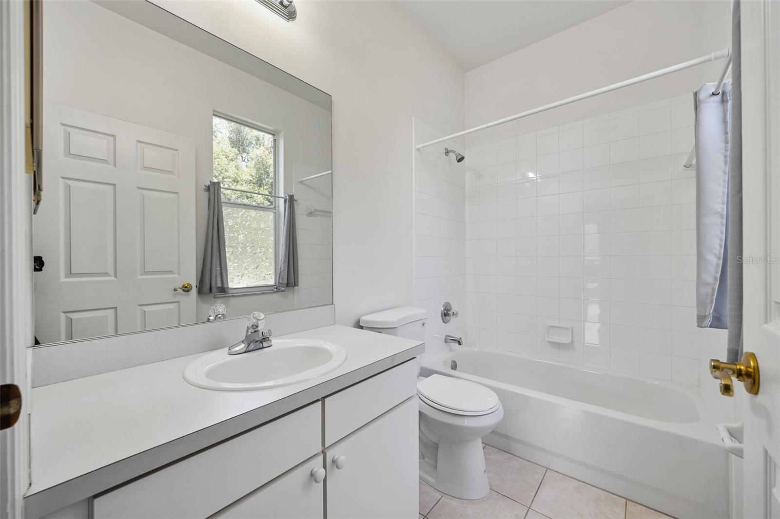 KENSINGTON ESTATES - Residential