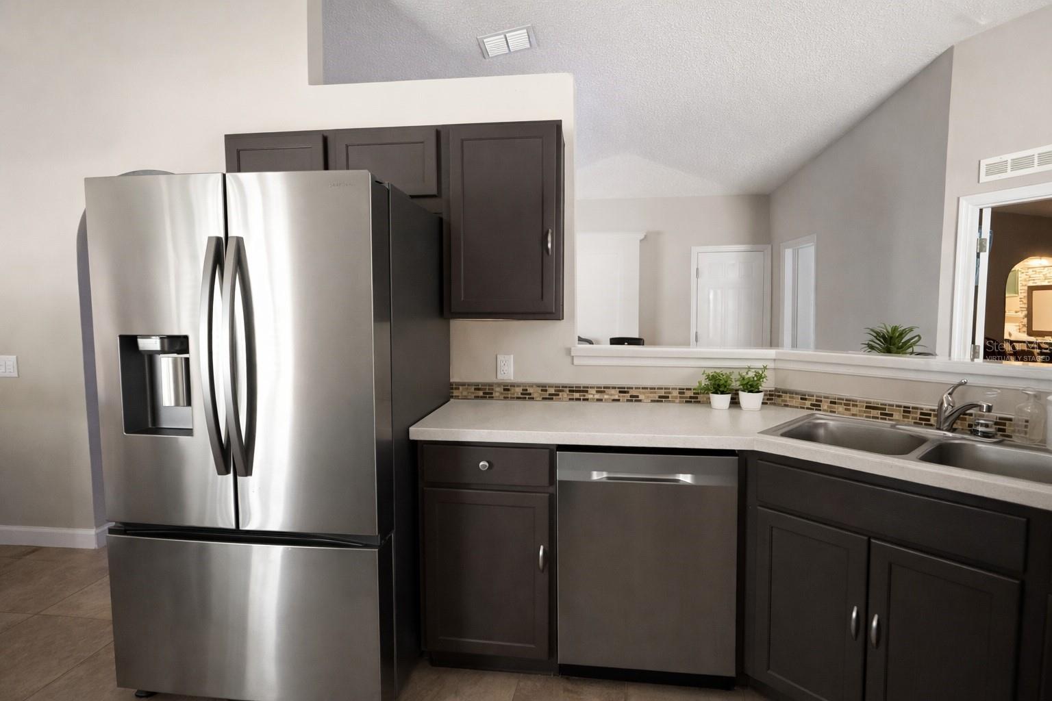 CORNER LAKE PHASE 2 - Residential