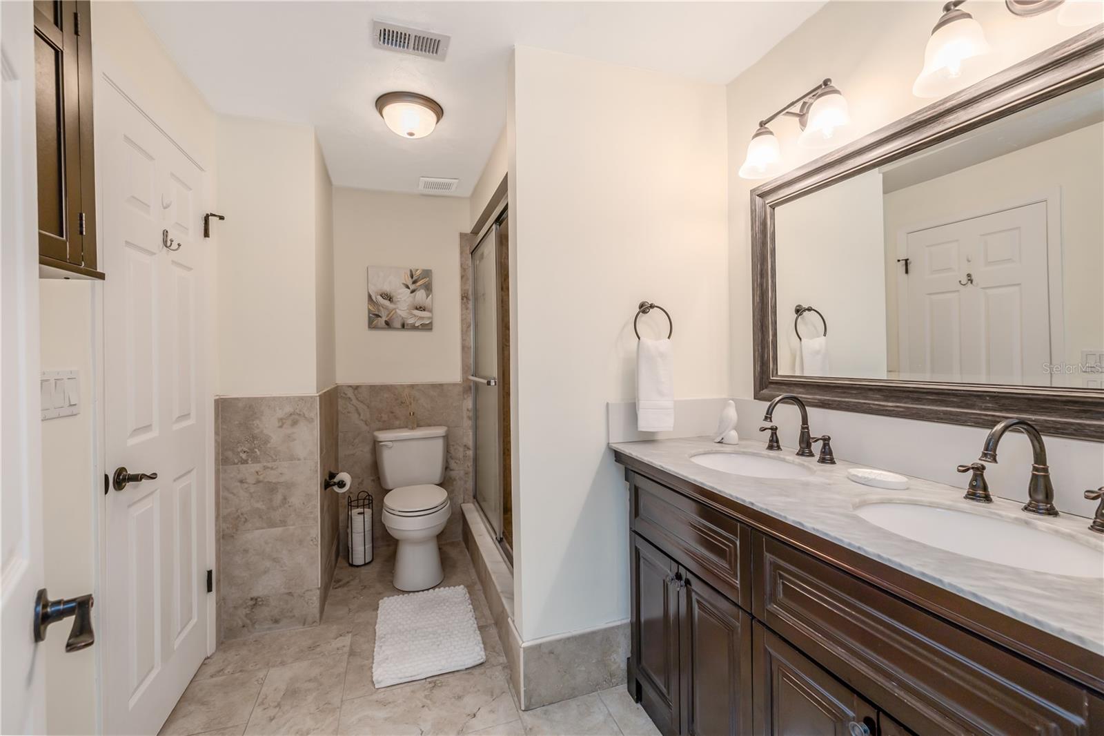 INTRACOASTAL VILLAS CONDO - Residential