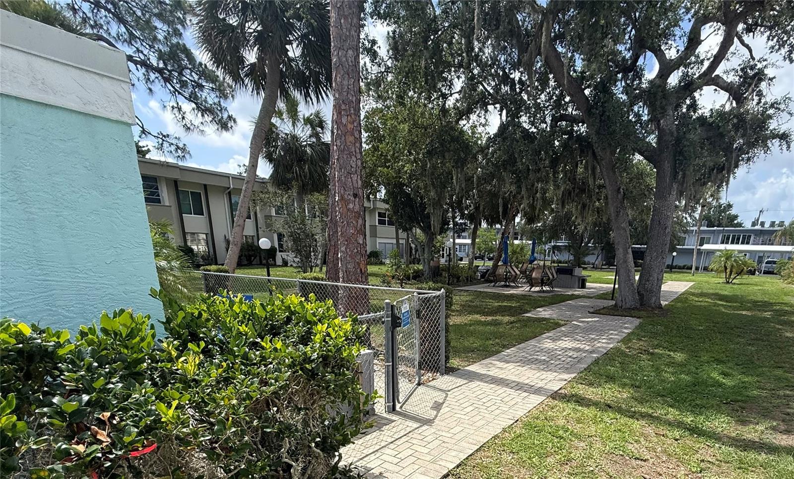 BERKLEY HOUSE - Residential