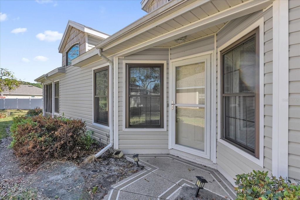 Photo of 138 Baytree Boulevard, Tavares, FL 32778 (MLS # O6385297)