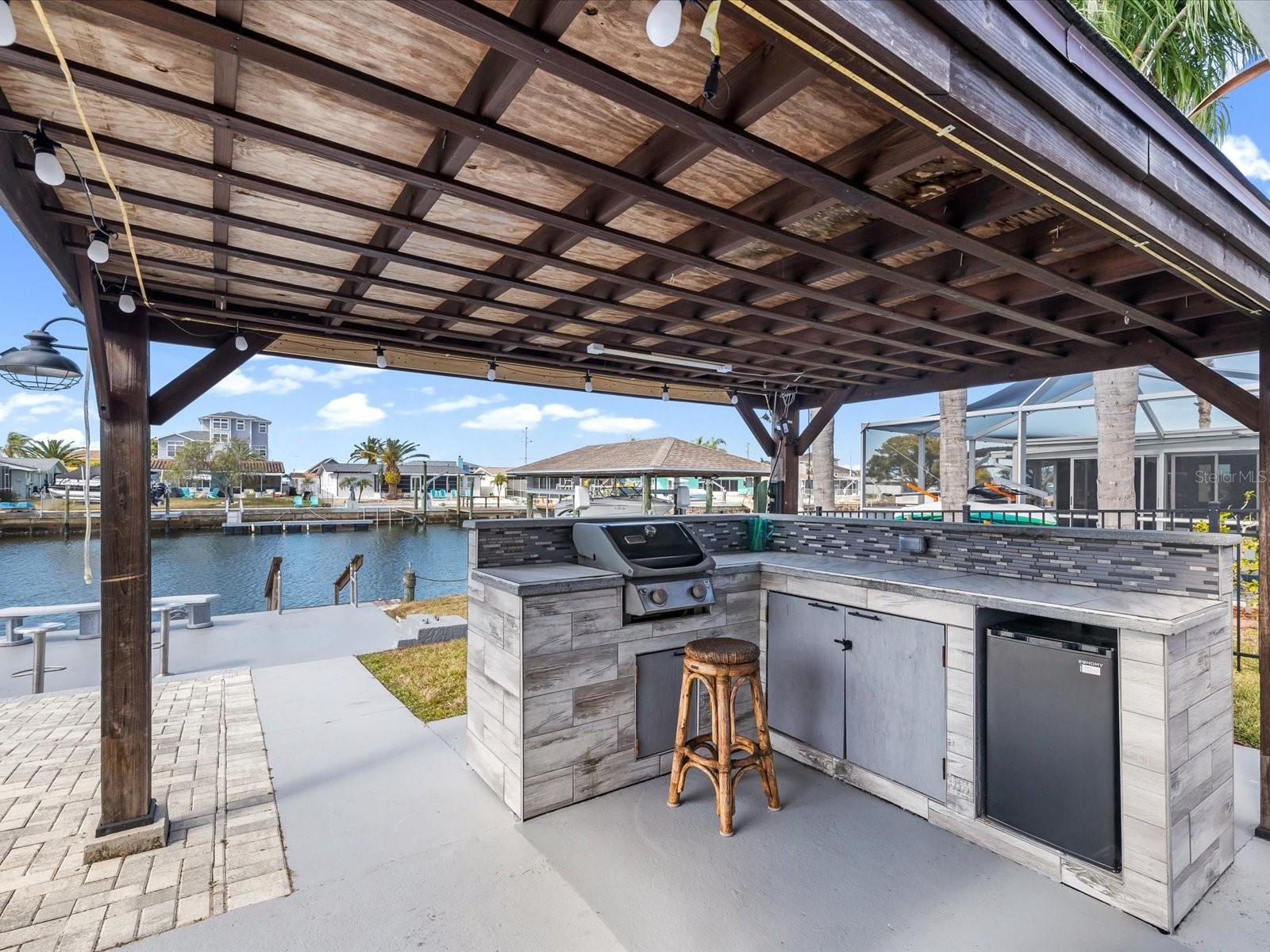 LEISURE BEACH - Residential