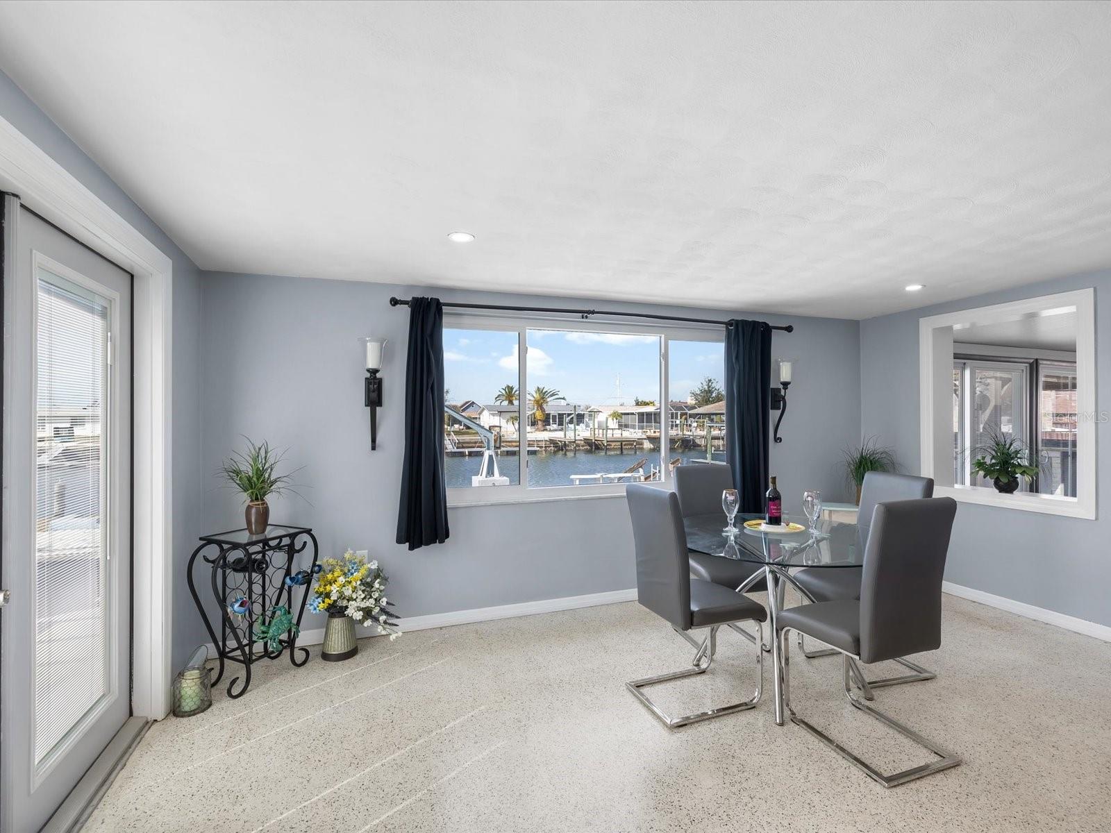 LEISURE BEACH - Residential