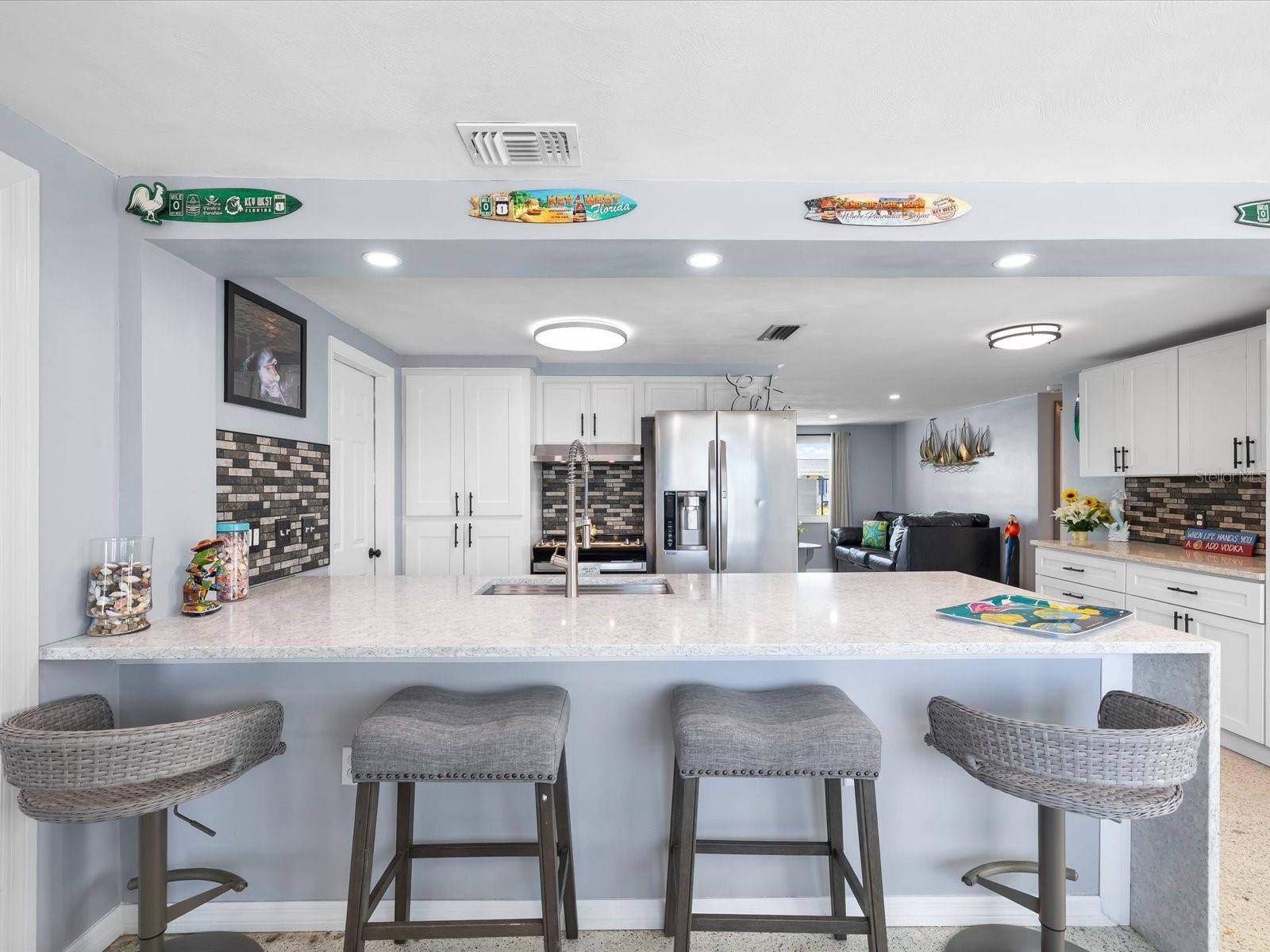 LEISURE BEACH - Residential