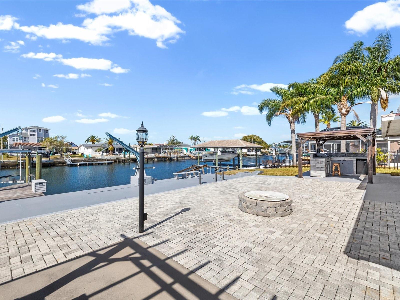 LEISURE BEACH - Residential