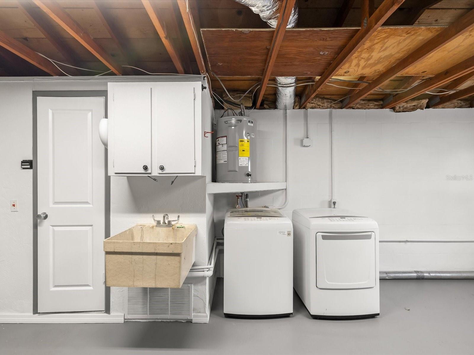 LEISURE BEACH - Residential