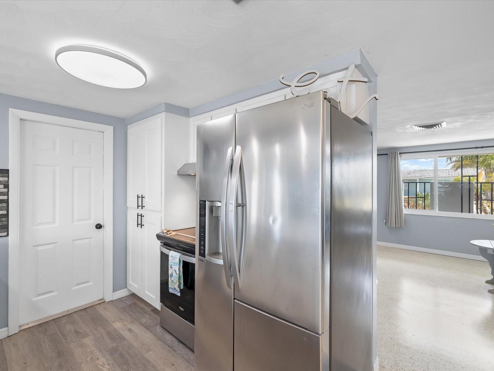 LEISURE BEACH - Residential