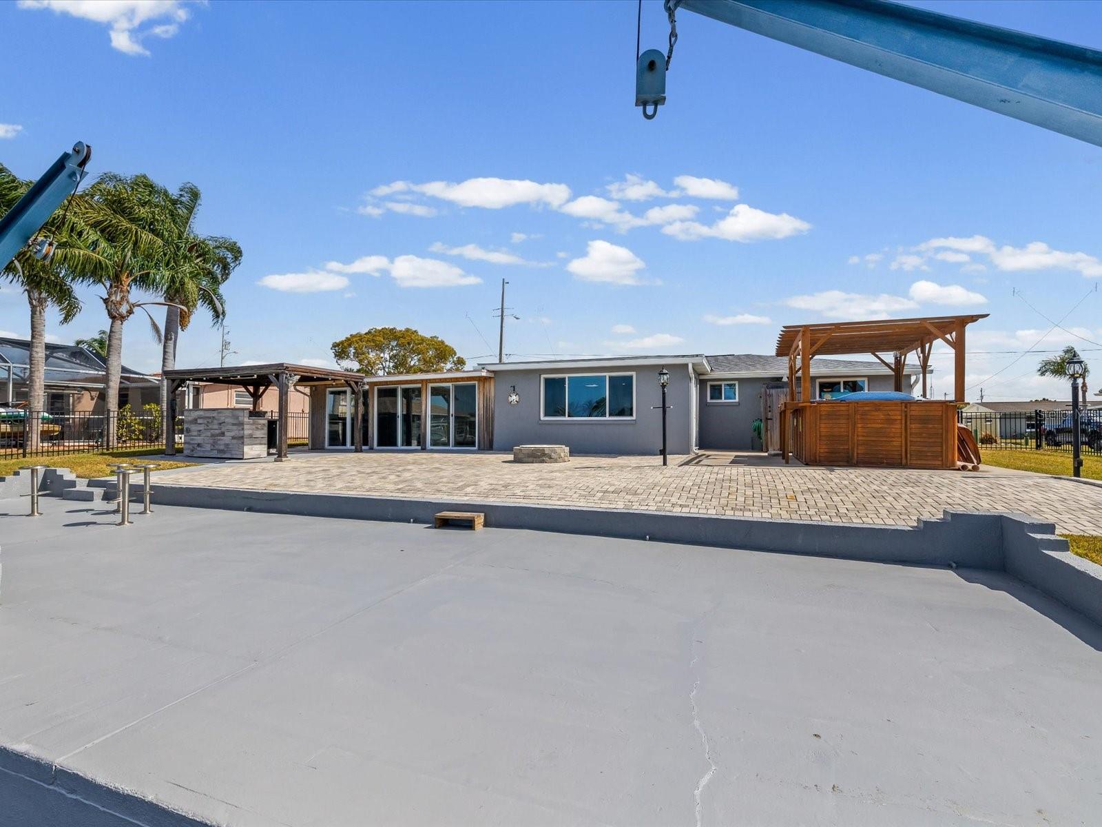 LEISURE BEACH - Residential