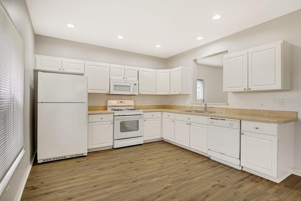 FISHHAWK RANCH PH 02 - Residential Lease